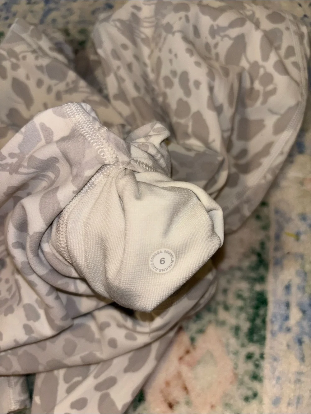 Women's Light Gray Printed Lululemon Leggings